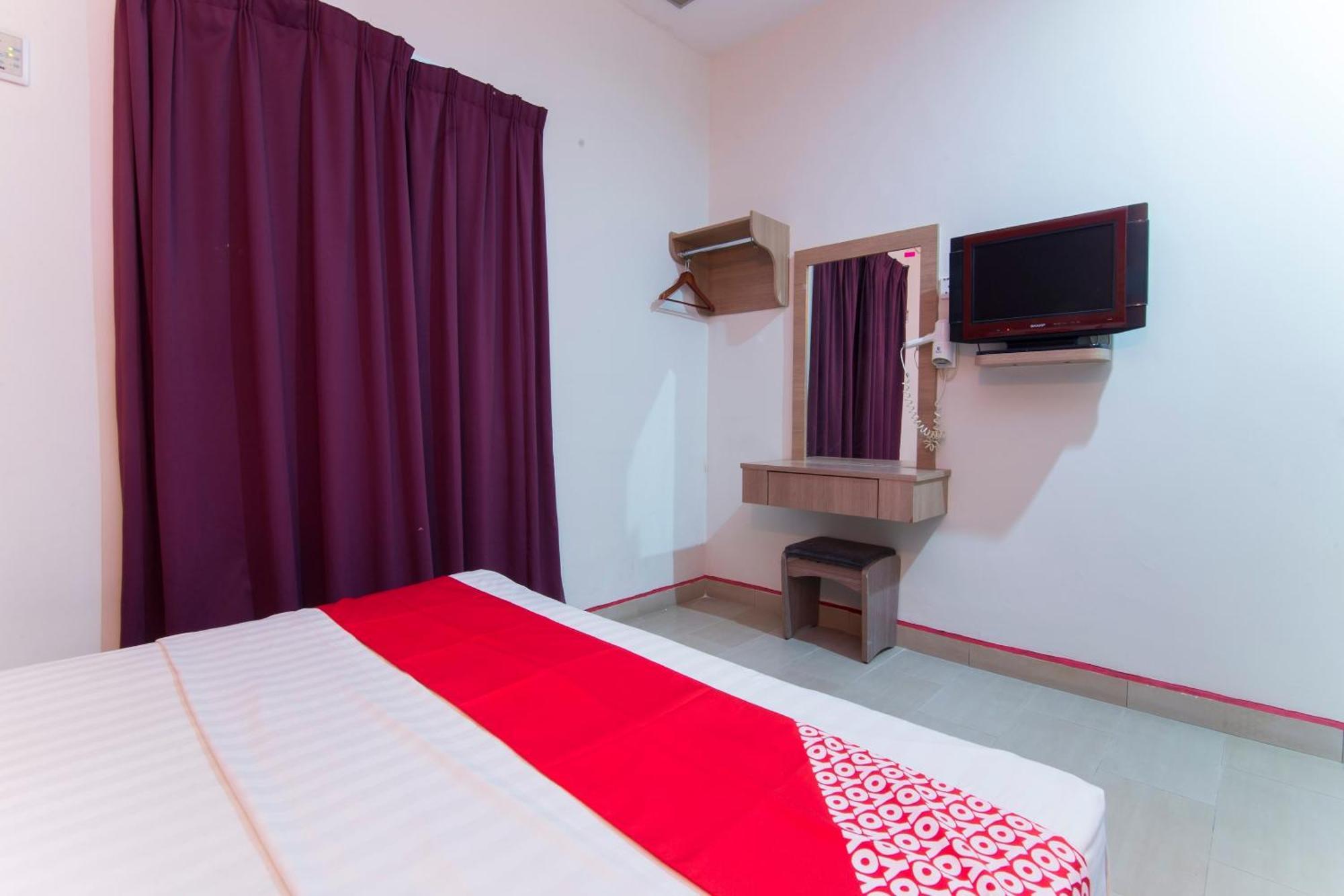 Valley View Hotel Lumut Exterior photo